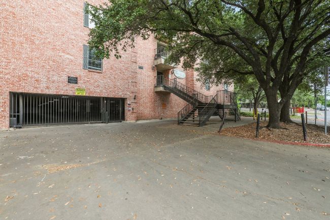 APT-210 - 2401 Leon St, Condo with 2 bedrooms, 2 bathrooms and 2 parking in Austin TX | Image 29