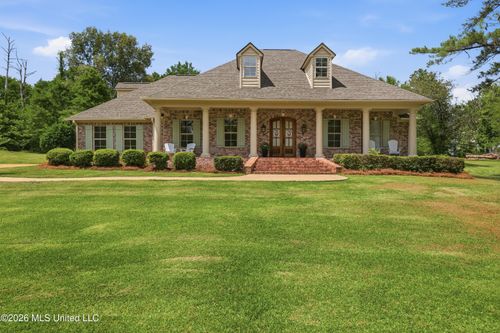 5570 Williamson Rd, Clinton, MS, 39056-4444 | Card Image