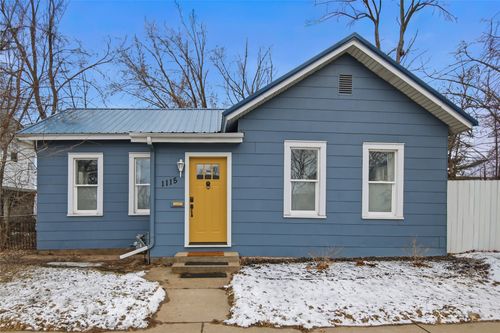 1115 Birch St, Eau Claire, WI, 54703-3195 | Card Image