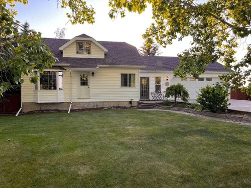 241 Alberta Ave N, Swalwell, AB, T0M | Card Image