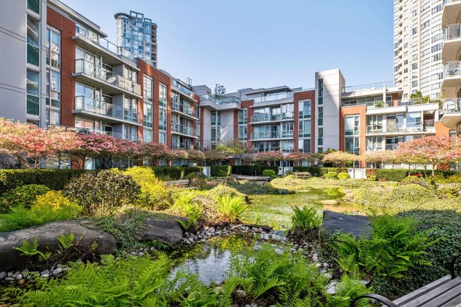 2307 - 688 Abbott Street, Condo with 2 bedrooms, 2 bathrooms and 1 parking in Vancouver BC | Image 17