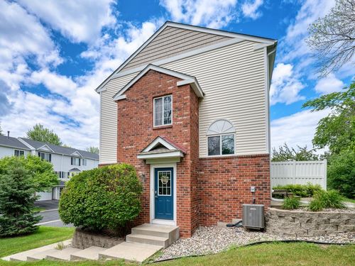 7775 Village St, Chanhassen, MN, 55317-4431 | Card Image
