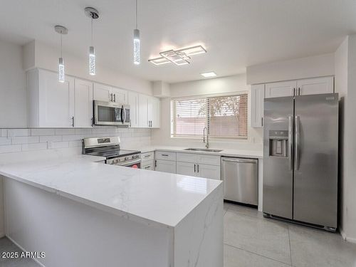 5817 S Siesta Ln, Tempe, AZ, 85283-2455 | Card Image