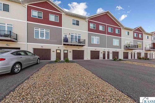 2194 Rolling Green Trl, North Mankato, MN, 56003-3418 | Card Image