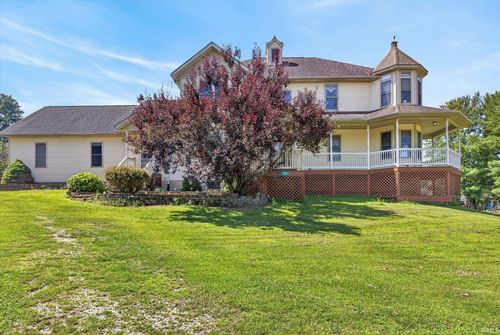646 S Country Estates Ln, Bloomfield, IN, 47424-6918 | Card Image