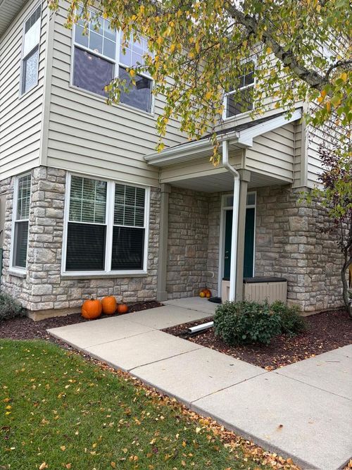 f-N16W26532 Meadowgrass Circle, Pewaukee, WI, 53072 | Card Image