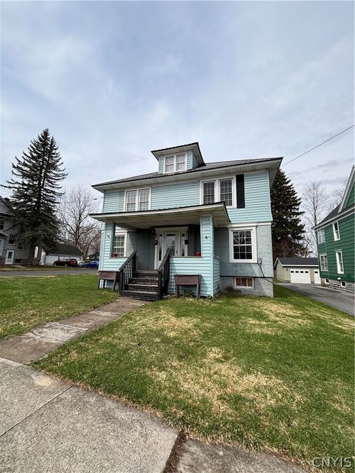 203 N Indiana Ave, Watertown, NY, 13601-3049 | Card Image