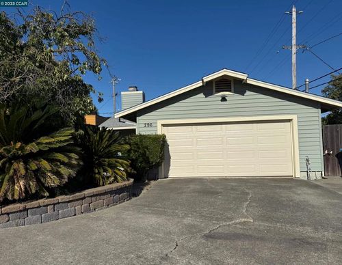 296 Cottonwood Dr, Vallejo, CA, 94591-5725 | Card Image