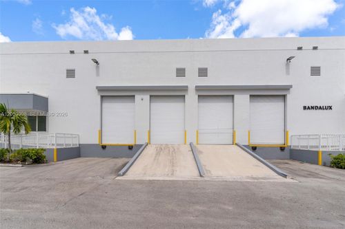 7900 Nw 71st St, Miami, FL, 33166-7901 | Card Image