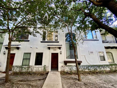 3036 Carmel St, Dallas, TX, 75204-6121 | Card Image