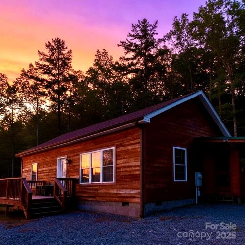 71 S Slope Ln, Old Fort, NC, 28762-0527 | Card Image