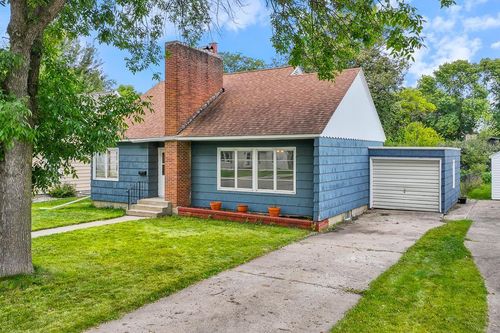 113 E St, Marshall, MN, 56258-2511 | Card Image