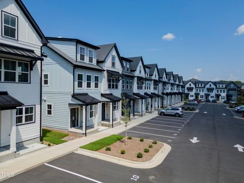 unit-105-4821 Gossamer Ln, Raleigh, NC, 27616-3921 | Card Image