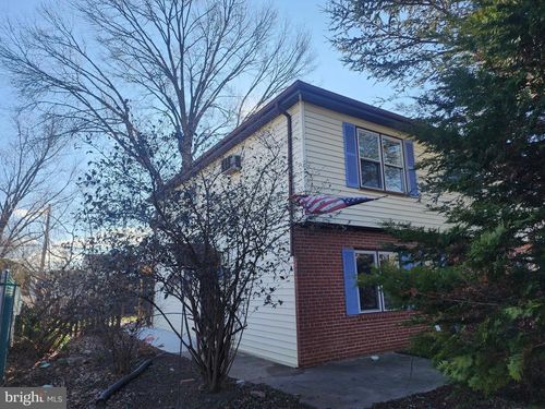 110 Colonial Ave, West Norriton, PA, 19403-2959 | Card Image