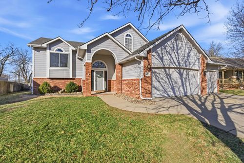 807 N Linden Ln, Derby, KS, 67037 | Card Image