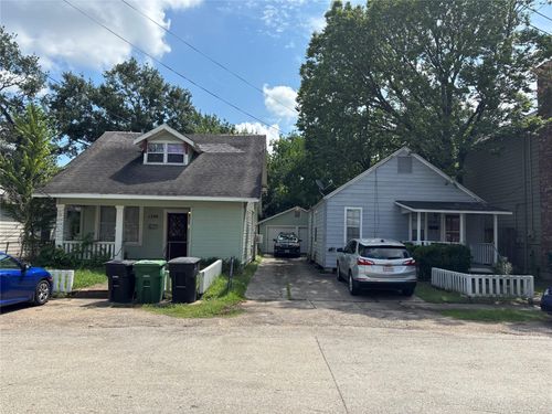 1320 Alexander St, Houston, TX, 77008-3859 | Card Image