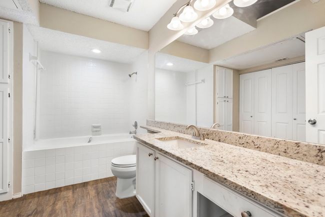APT-137 - 521 Ranch Trl, Condo with 2 bedrooms, 2 bathrooms and null parking in Irving TX | Image 15