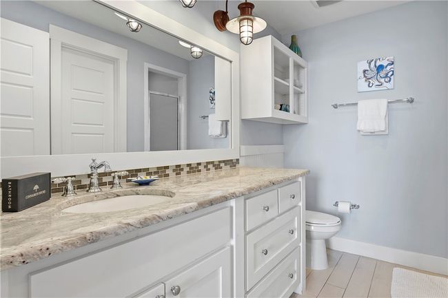 3-304 - 140 Social Cir, Condo with 3 bedrooms, 3 bathrooms and null parking in Port Aransas TX | Image 17