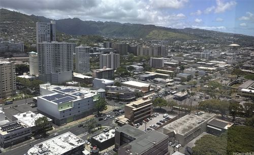 3004-930 Kaheka St, Honolulu, HI, 96814-2459 | Card Image