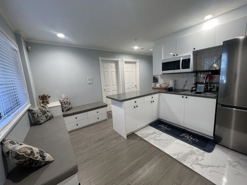 suite-148 W 48th Ave, Vancouver, BC, V5Y | Card Image