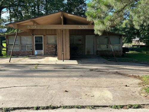 5303-5301-5303 W Malcomb St, Pine Bluff, AR, 71602-4651 | Card Image