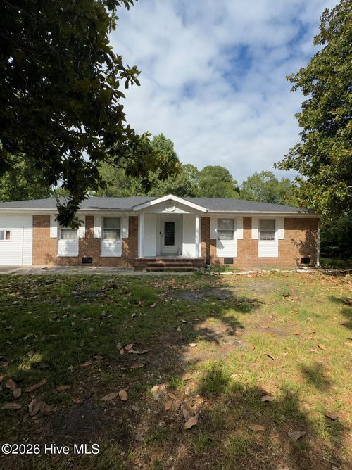 400 Winchester Rd, Jacksonville, NC, 28546-7228 | Card Image