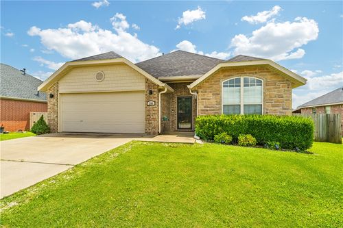 200 E Laurel Ave, Rogers, AR, 72758-8470 | Card Image