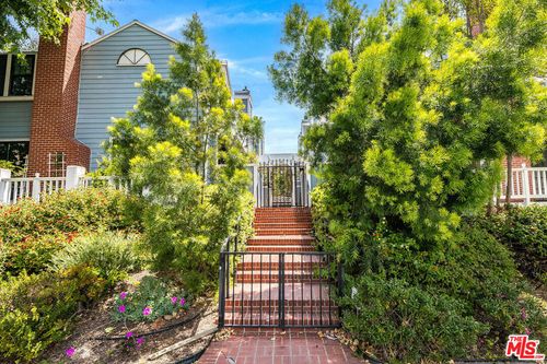 2-4420 E Tujunga Ave, Burbank, CA, 91502 | Card Image