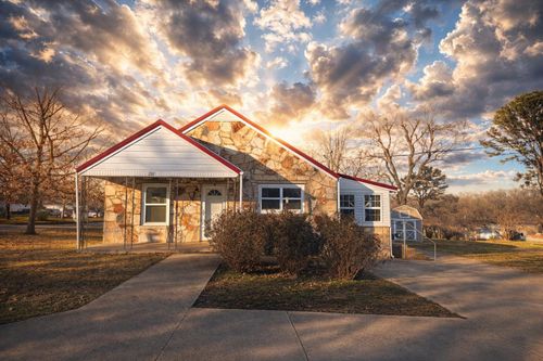 207 Dunigan St, Alton, MO, 65606-8349 | Card Image