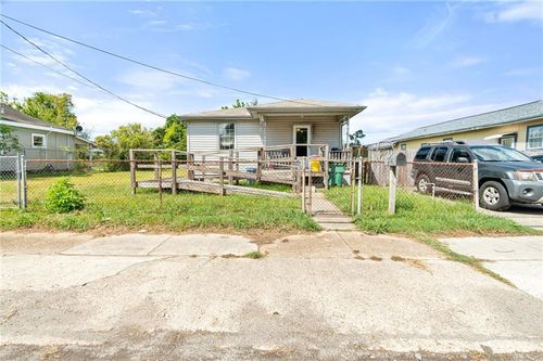 334 Avenue A, Westwego, LA, 70094-3643 | Card Image