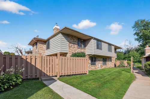 apt-90-3720 Independence Ave S, Saint Louis Park, MN, 55426-3781 | Card Image