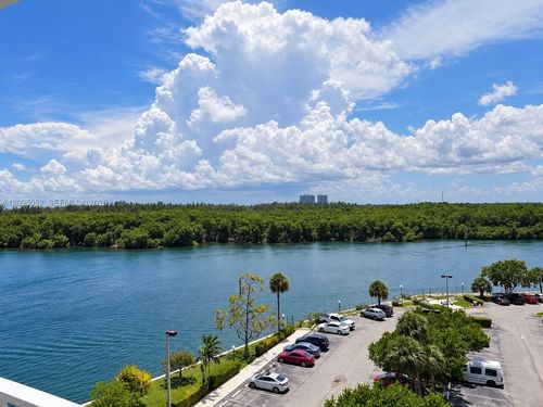 621-500 Bayview Dr, Sunny Isles Beach, FL, 33160-4777 | Card Image