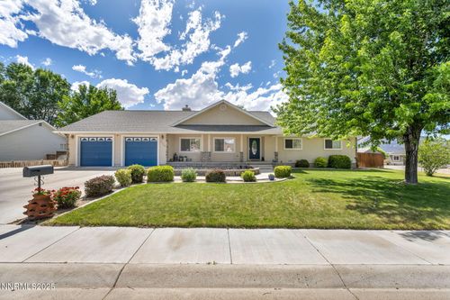 3350 Frontier St, Winnemucca, NV, 89445-4149 | Card Image