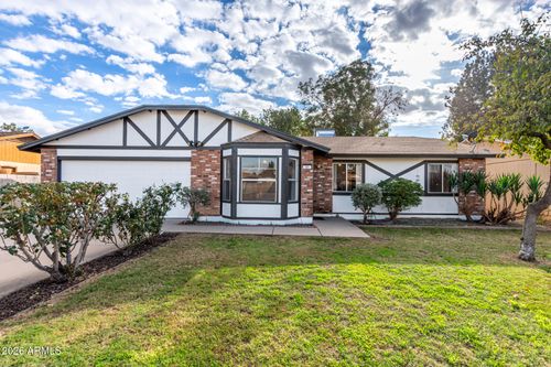 301 E Desert Ln, Gilbert, AZ, 85234-2353 | Card Image