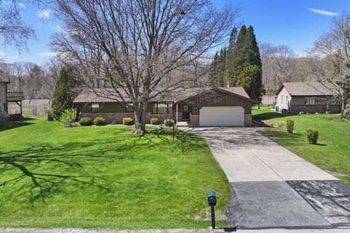 3400 Shorewood Dr, Caledonia, WI, 53404 | Card Image