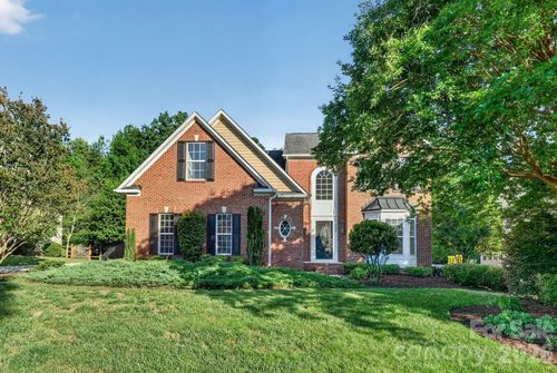129 Doby Creek Ct, Fort Mill, SC, 29715-8748 | Card Image
