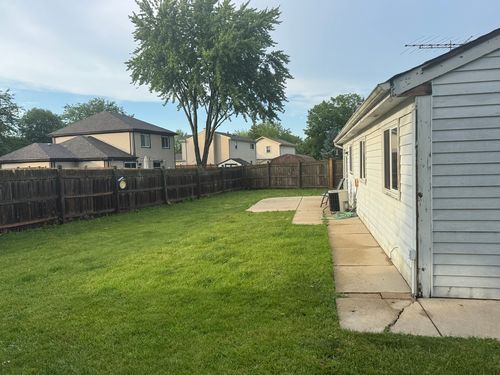 662 Berwick Pl, Roselle, IL, 60172-2732 | Card Image