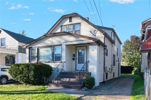 94 Manhart Street, Buffalo, NY, 14215 | Card Image