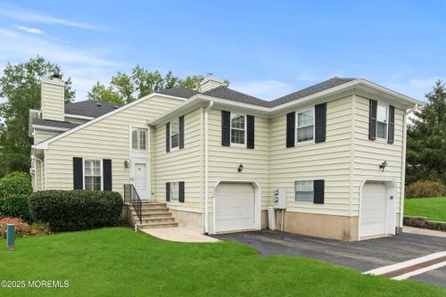 3504 James Ct, Middletown, NJ, 07748-3471 | Card Image
