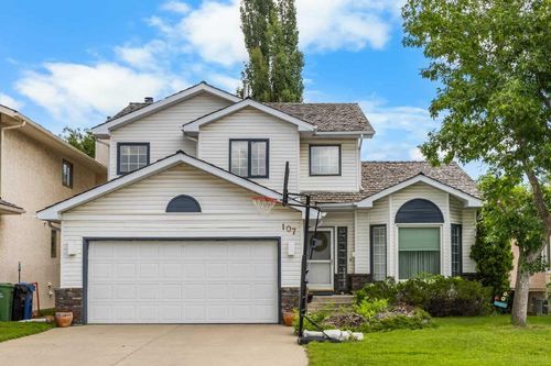 107 Hampshire Close Nw, Calgary, AB, T3A4X9 | Card Image