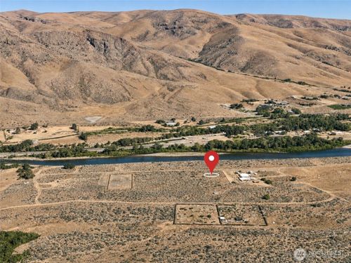 322 Lake Naches Ave, Naches, WA, 98937-9256 | Card Image