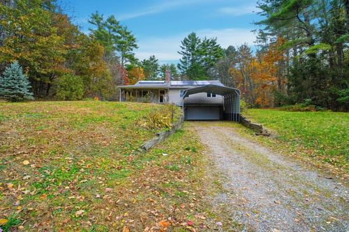 18 Little Alum Rd, Brimfield, MA, 01010-9555 | Card Image