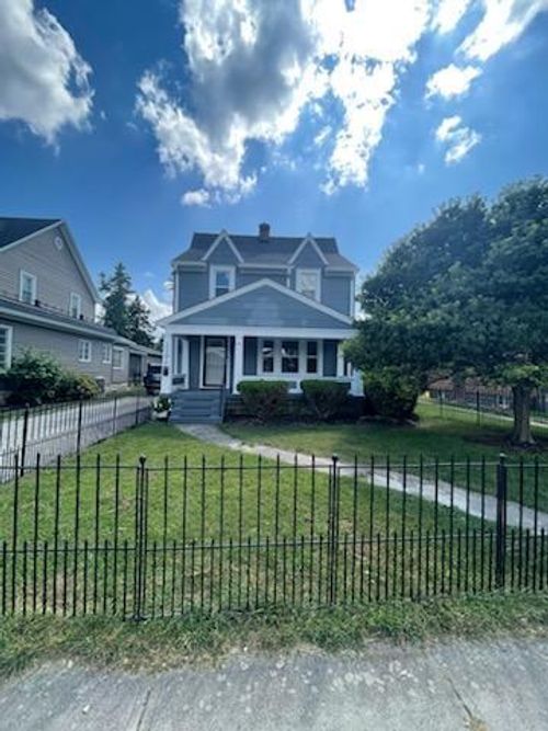 1104 E Main St, Troy, OH, 45373-3449 | Card Image