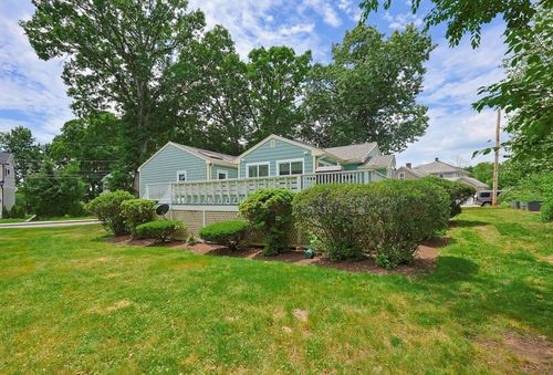 138 Tolman St, Newton, MA, 02465-1022 | Card Image