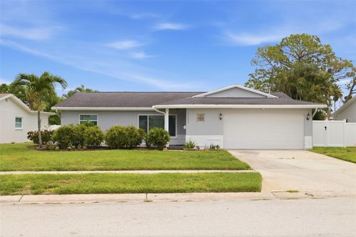 6085 Tanglewood Dr Ne, ST PETERSBURG, FL, 33703-1725 | Card Image