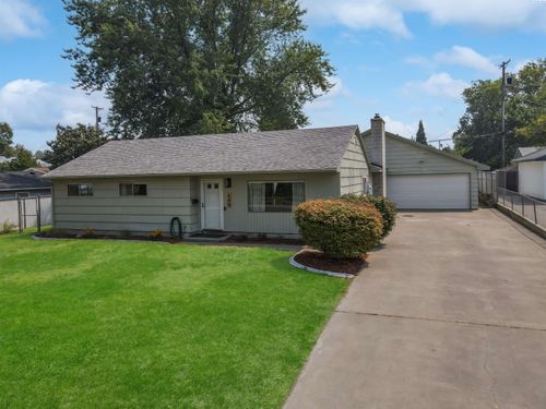 646 Cedar Ave, Richland, WA, 99352-3675 | Card Image