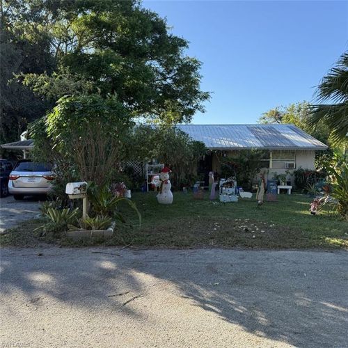 648 Carolina Ave, Fort Myers, FL, 33905-4016 | Card Image