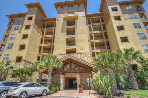 15-101 W Bank, Horseshoe Bay, TX, 78657-6170 | Card Image