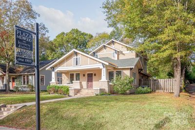 2219 The Plaza, House other with 4 bedrooms, 2 bathrooms and null parking in Charlotte NC | Image 1