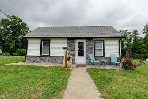 216 N 24th St, Lexington, MO, 64067-1904 | Card Image